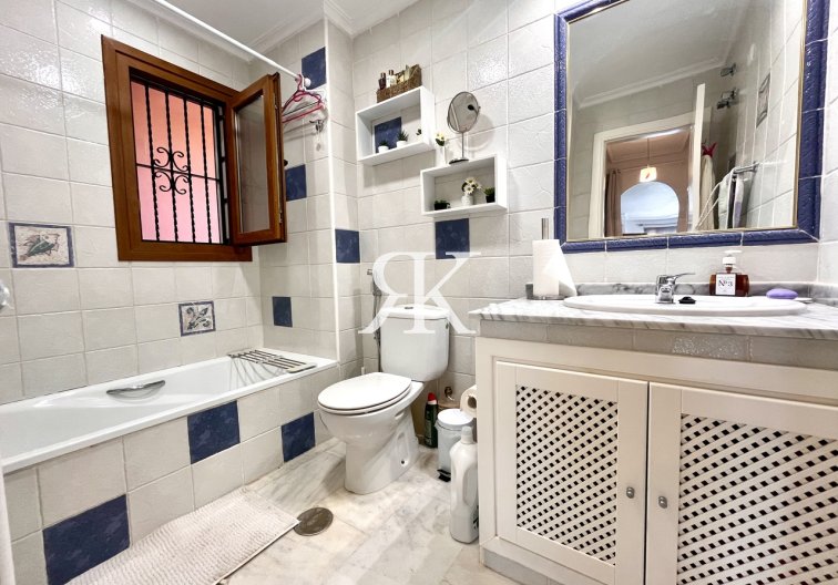 Segunda mano - Apartamento  - Villamartin - Costa Blanca