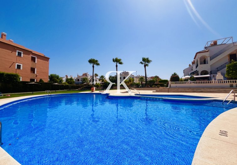 Segunda mano - Apartamento  - Villamartin - Costa Blanca