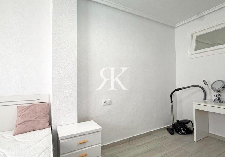 Herverkoop - Appartement - Torrevieja - Playa del Cura