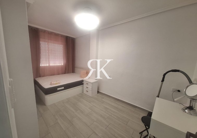 Herverkoop - Appartement - Torrevieja - Playa del Cura