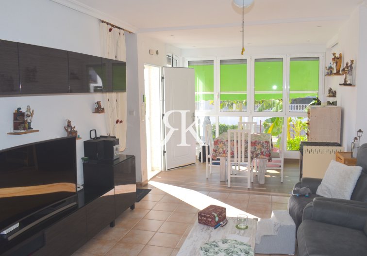 Resale - villa - San Fulgencio - Costa Blanca