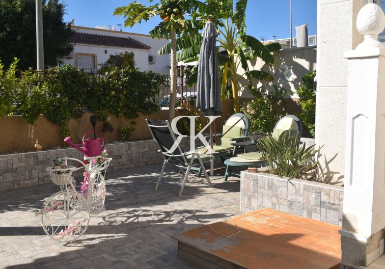 Resale - villa - San Fulgencio - Costa Blanca