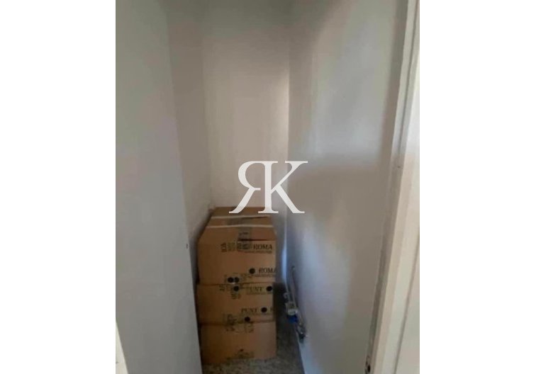 Resale - Apartment - Lo Pagan