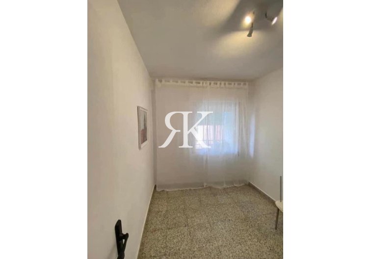 Resale - Apartment - Lo Pagan