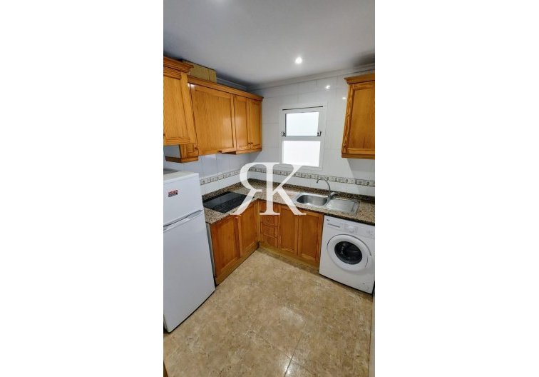 Resale - Apartment - Torrevieja - Playa de los Locos