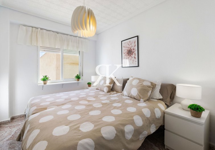 Resale - Apartment - Torrevieja - Playa del Cura