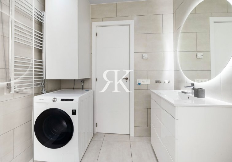 Resale - Apartment - Torrevieja - Playa del Cura