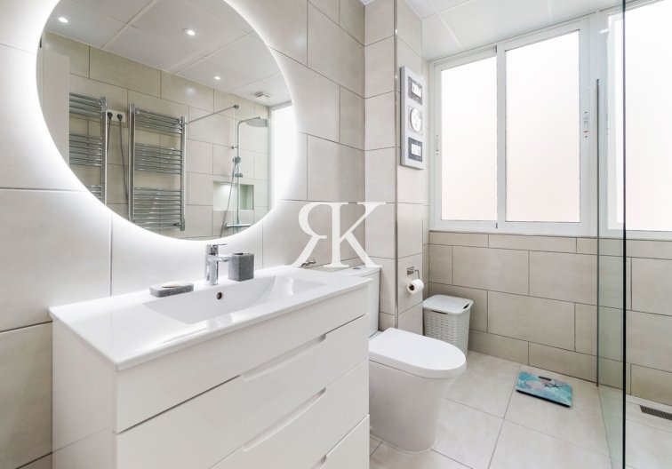 Resale - Apartment - Torrevieja - Playa del Cura