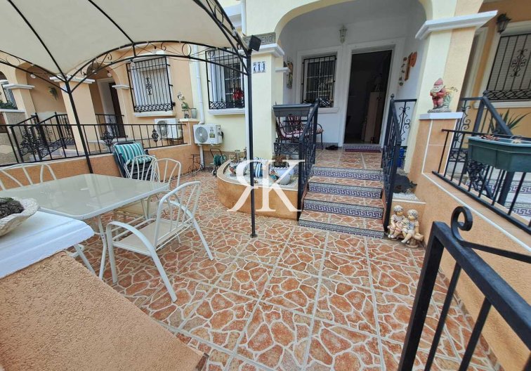 Wiederverkauf - town house - Orihuela Costa - Costa Blanca