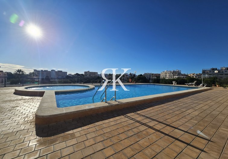 Segunda mano - Apartamento  - La Zenia - Costa Blanca