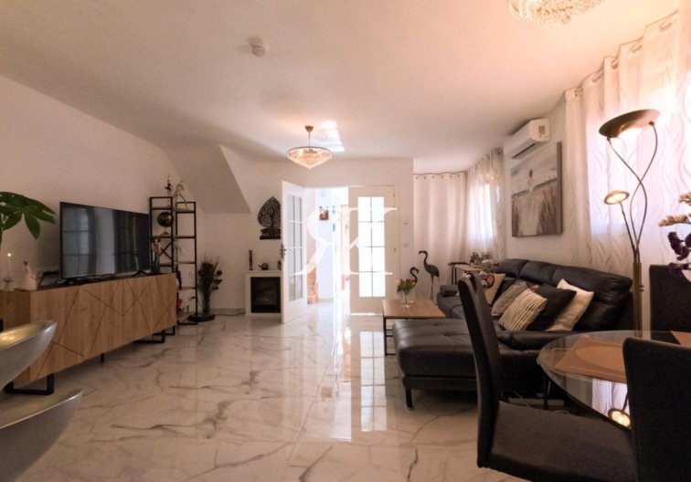 Resale - town house - Torrevieja - Costa Blanca