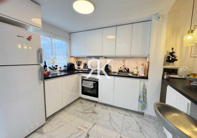 Resale - town house - Torrevieja - Costa Blanca