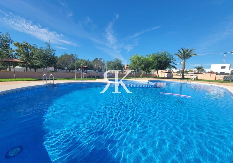 Herverkoop - town house - Los Montesinos - Los Montesinos - Urb. La Herrada