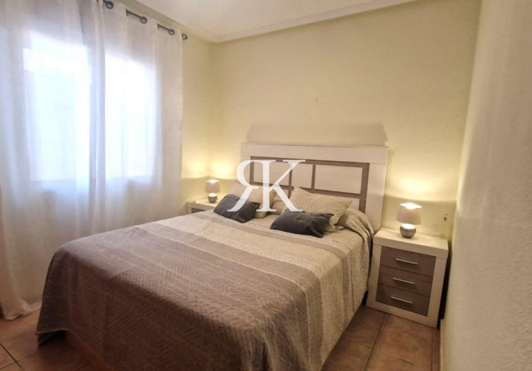 Segunda mano - town house - Torrevieja - Torreblanca