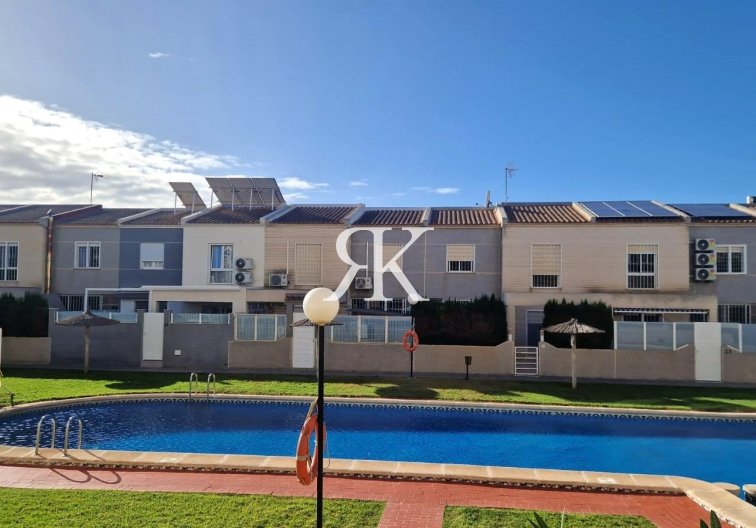 Segunda mano - town house - Torrevieja - Torreblanca