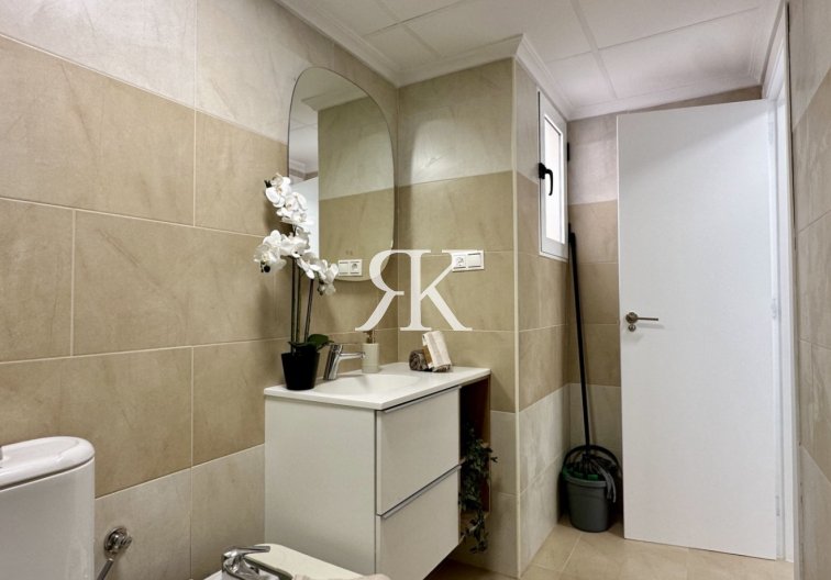 Resale - Apartment - Torrevieja - Costa Blanca