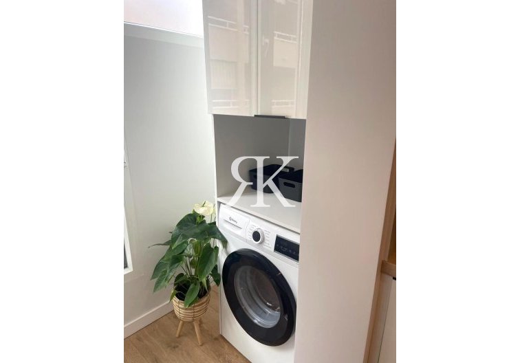 Revente - Appartement - Torrevieja - Paseo Maritimo