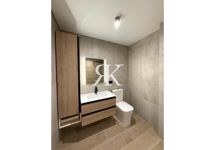 Revente - Appartement - Torrevieja - Paseo Maritimo