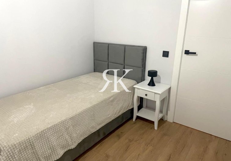 Revente - Appartement - Torrevieja - Paseo Maritimo