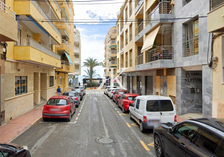 Revente - Appartement - Torrevieja - Paseo Maritimo