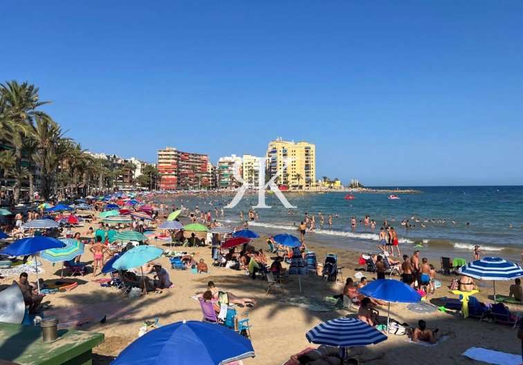 Revente - Appartement - Torrevieja - Paseo Maritimo
