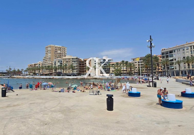 Revente - Appartement - Torrevieja - Paseo Maritimo