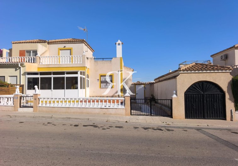Wiederverkauf - town house - Orihuela Costa - La Ceñuela