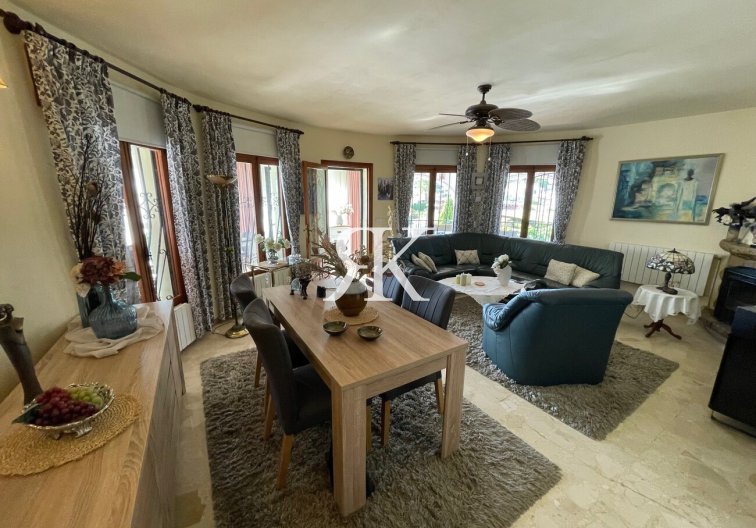 Revente - villa - Alfas del Pí - Costa Blanca