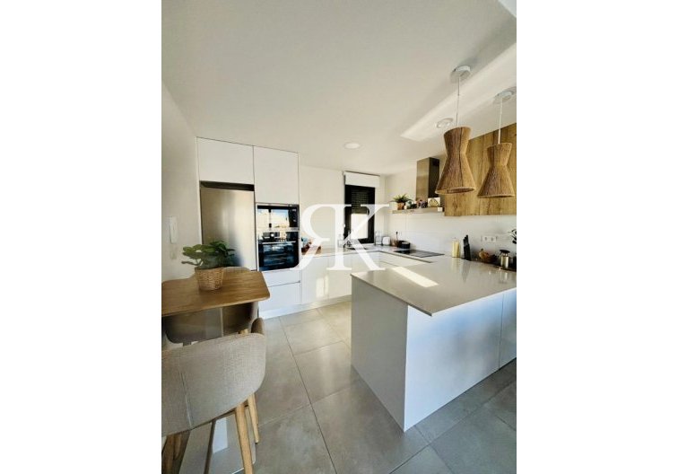 Wiederverkauf - Wohnung - Las Filipinas - Inland