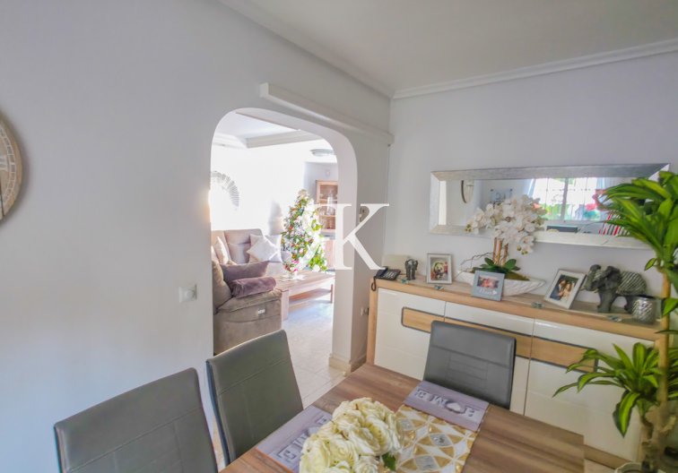 Herverkoop - villa - Villamartin - Costa Blanca