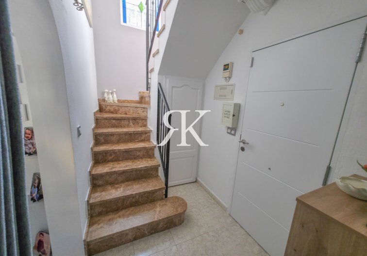 Herverkoop - villa - Villamartin - Costa Blanca