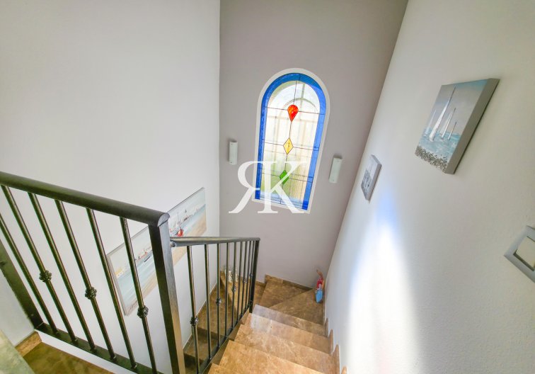 Herverkoop - villa - Villamartin - Costa Blanca