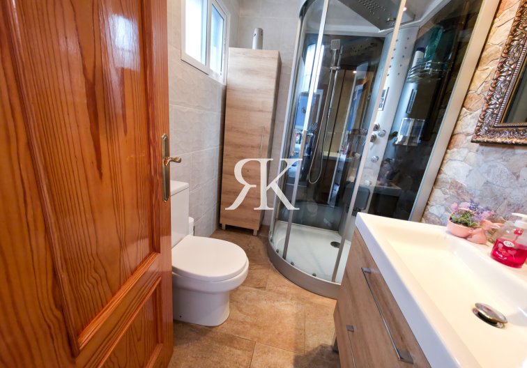 Herverkoop - villa - Villamartin - Costa Blanca