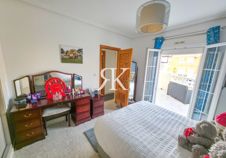 Herverkoop - villa - Villamartin - Costa Blanca