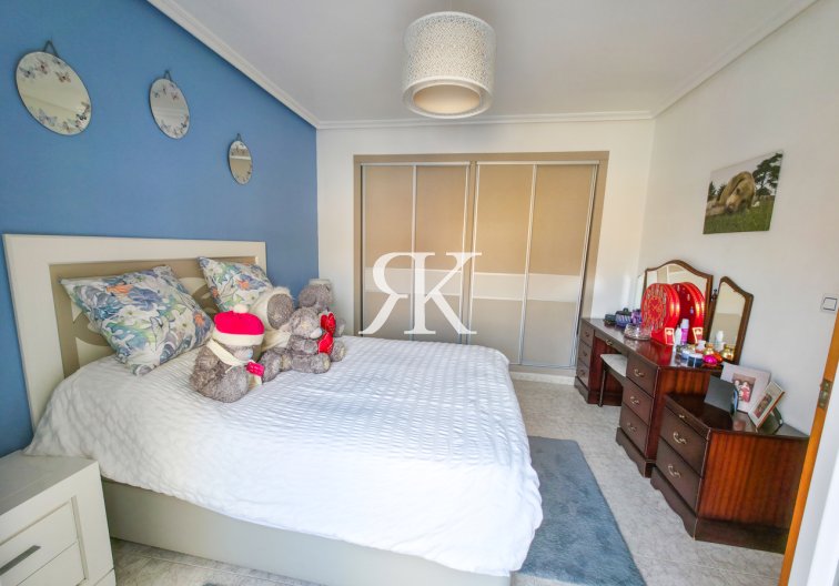 Herverkoop - villa - Villamartin - Costa Blanca