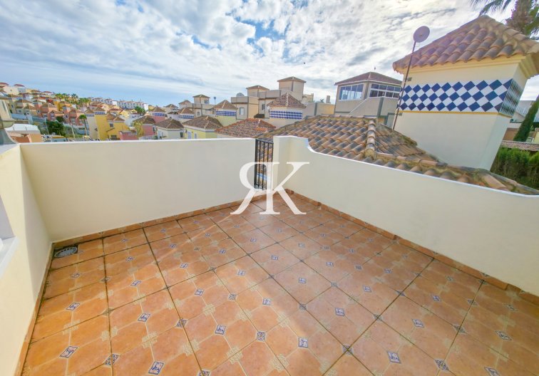 Herverkoop - villa - Villamartin - Costa Blanca