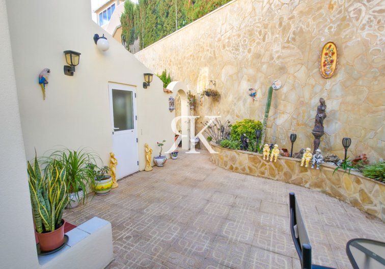 Herverkoop - villa - Villamartin - Costa Blanca