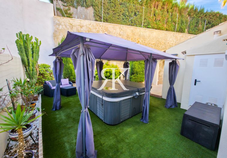 Herverkoop - villa - Villamartin - Costa Blanca