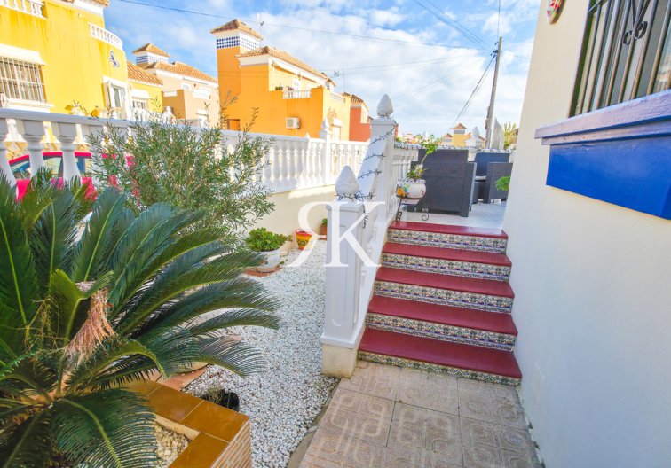 Herverkoop - villa - Villamartin - Costa Blanca