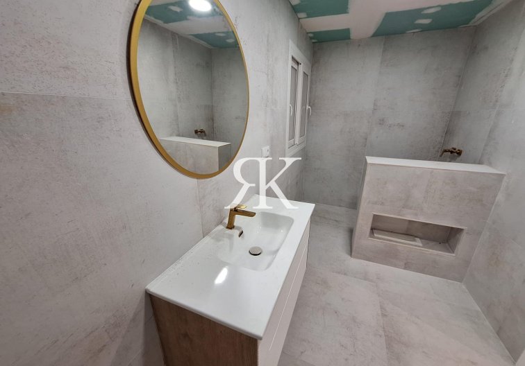 Segunda mano - Apartamento  - Torrevieja - Acequion