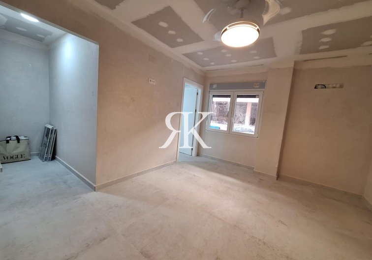 Segunda mano - Apartamento  - Torrevieja - Acequion