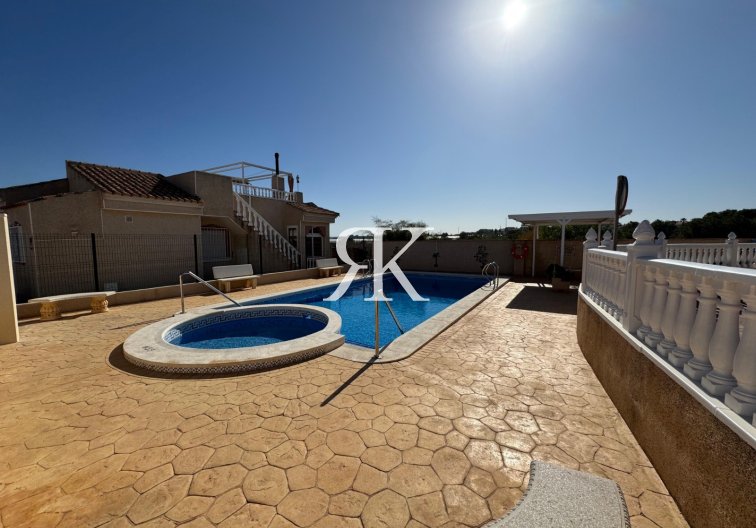 Revente - villa - Algorfa - Inland