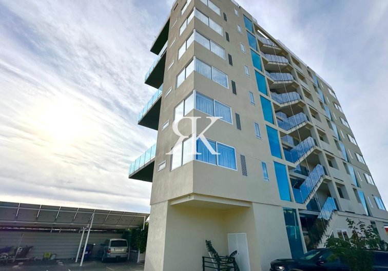 Segunda mano - Apartamento  - Finestrat