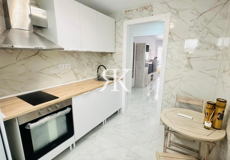 Herverkoop - Appartement - Torrevieja - Playa del Cura