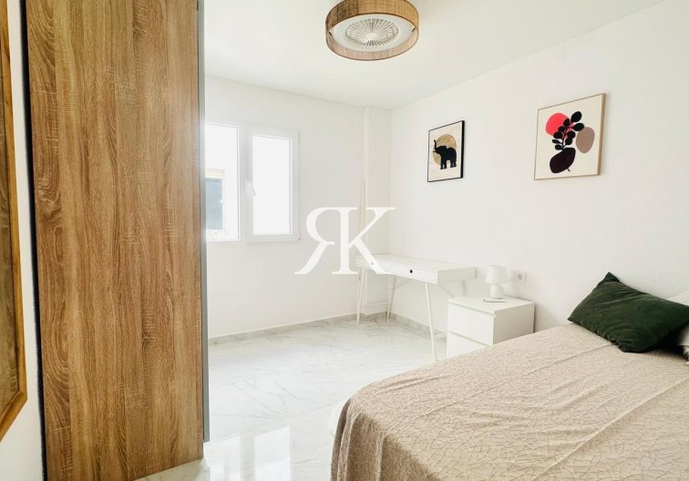 Herverkoop - Appartement - Torrevieja - Playa del Cura