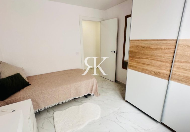 Herverkoop - Appartement - Torrevieja - Playa del Cura