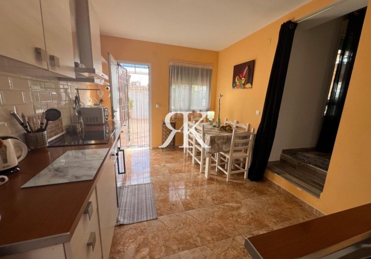Segunda mano - town house - Torrevieja - Calas Blanca