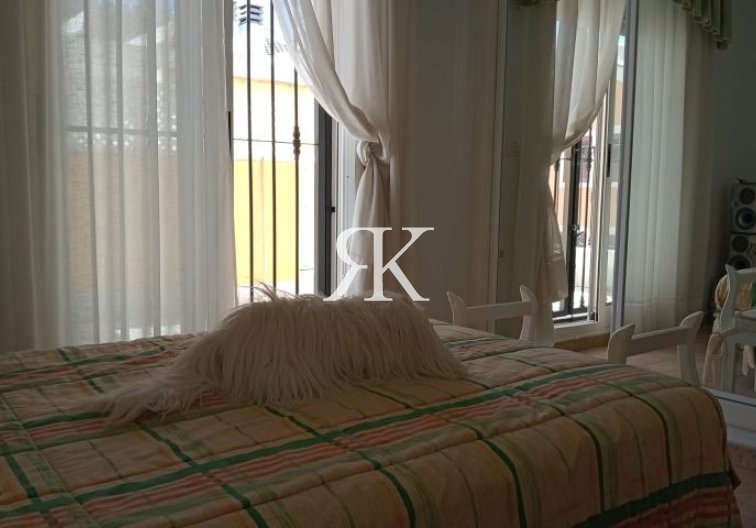 Revente - villa - Pilar de la Horadada - Costa Blanca