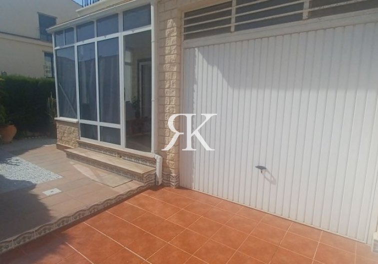 Revente - villa - Pilar de la Horadada - Costa Blanca