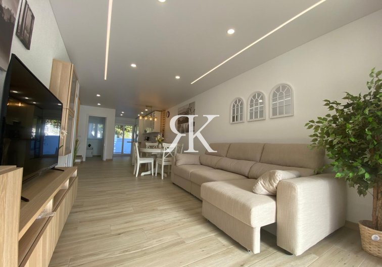 Resale - town house - Torrevieja - Costa Blanca